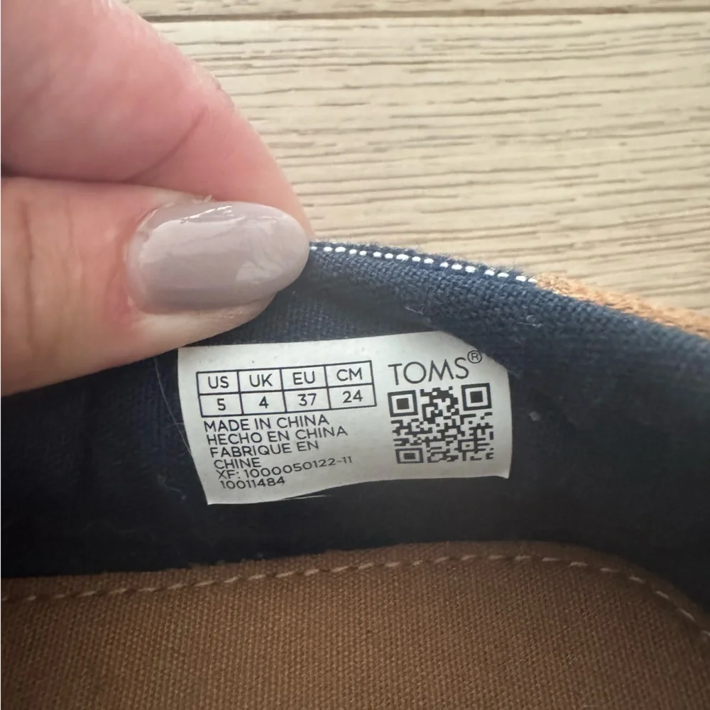 TOMS Luca Slip On Youth Boys Size 5